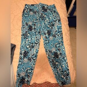 Xl Lilly Pulitzer pull on pants. Elastic at ankle. Side & back pockets. Like new